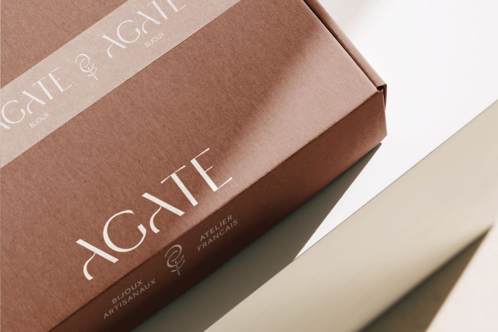 boite de bijoux aux couleurs de l'identité visuelle Agate
