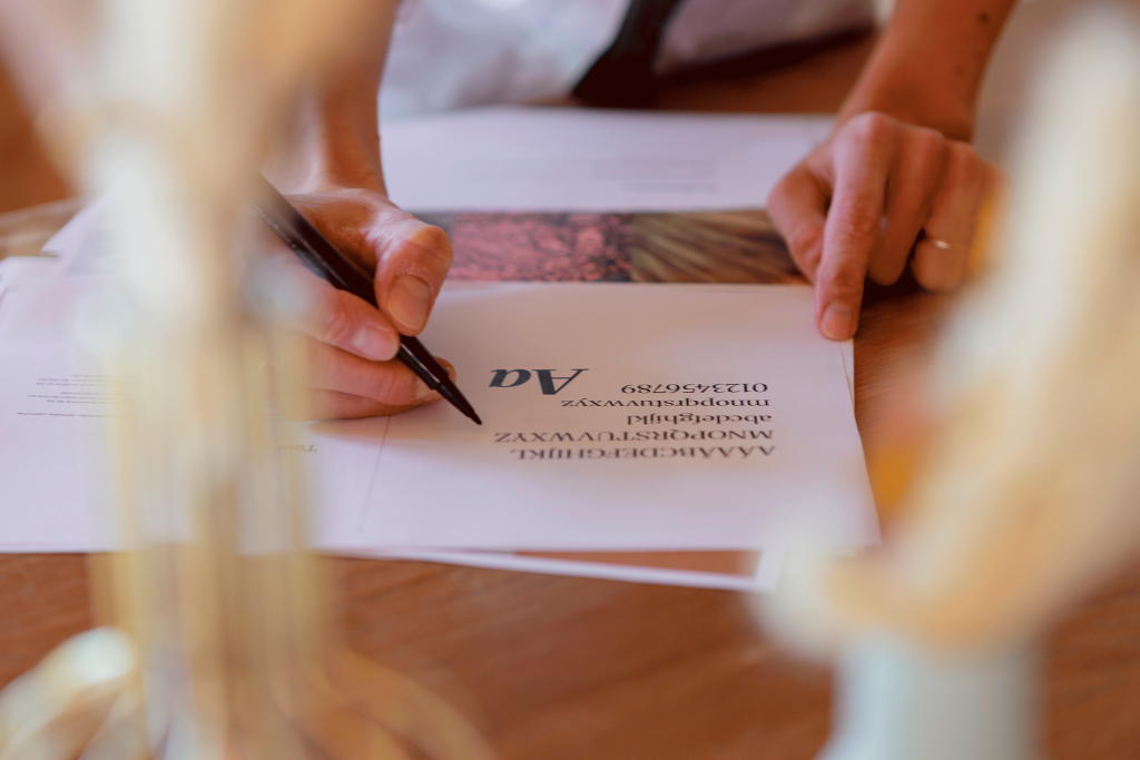 Studio MELCREA pour des marques sensibles qui souhaitent se différencier et toucher les bonnes personnes.